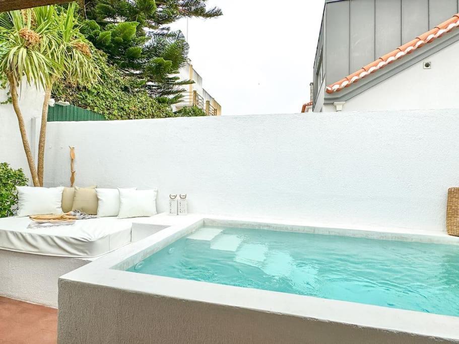 Costa Inn Beach House With Pool By Homeful Homes Costa de Caparica Eksteriør bilde