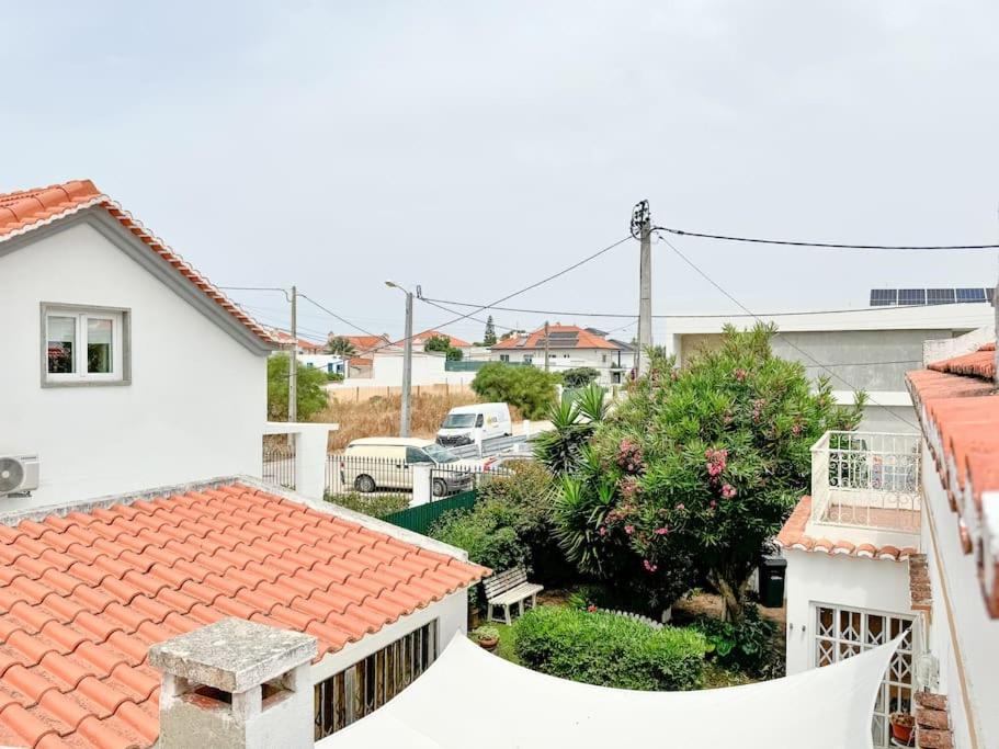 Costa Inn Beach House With Pool By Homeful Homes Costa de Caparica Eksteriør bilde